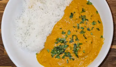 Image of one serving of butter chicken